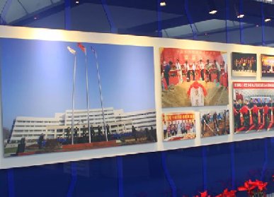 高端展廳設(shè)計